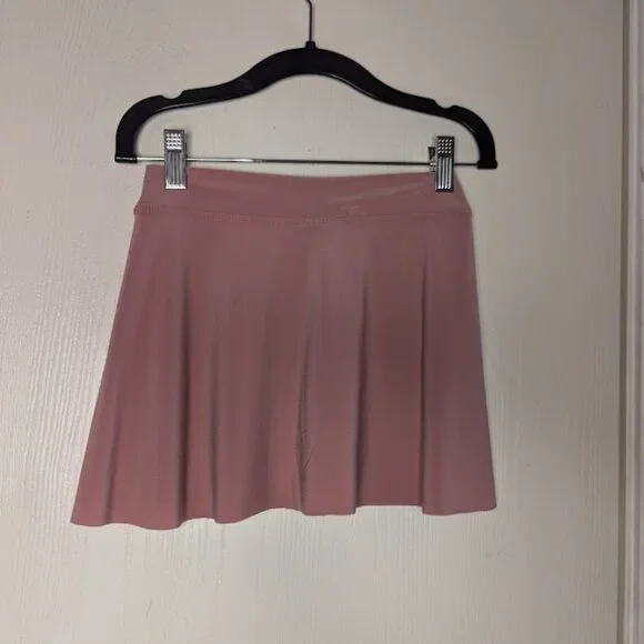 Jule *  Petal Skirt * Child M/L - Picture 3 of 7